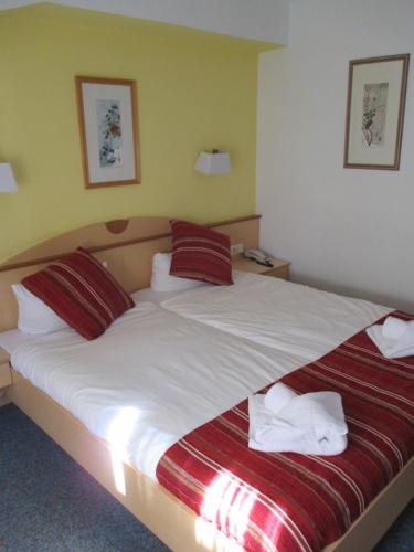 Hotel Untermetzger – Zell am Ziller, IL
