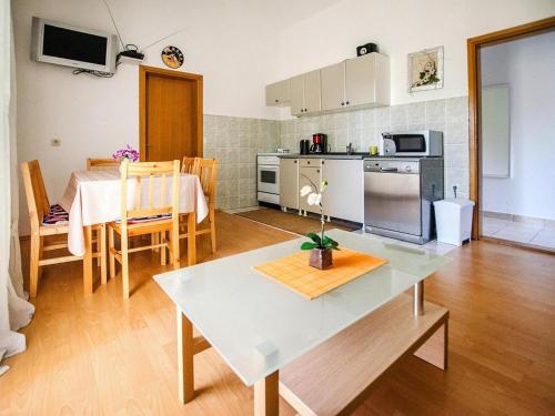 Apartment in Seline near Paklenica Park, Starigrad-Paklenica (Ortopula) (foto 4)