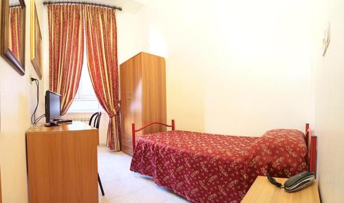 Hotel Euro Quiris - image 10