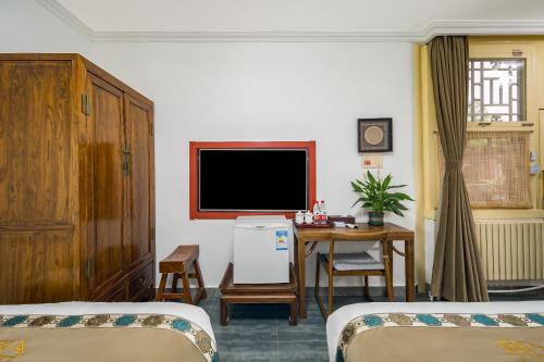 Comfort Twin Room image 7