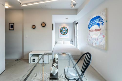 Standard Double Room - 703, 803 image 3