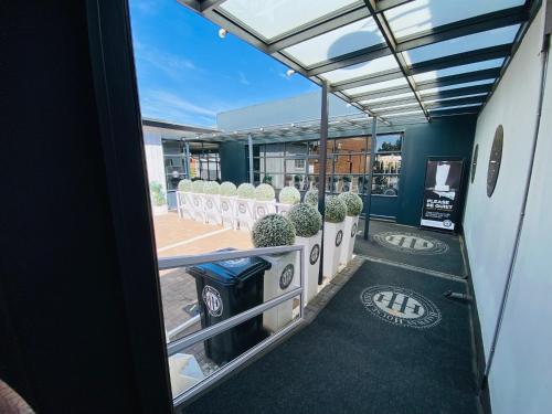 Halfway House Hotel Halfway House Hotel