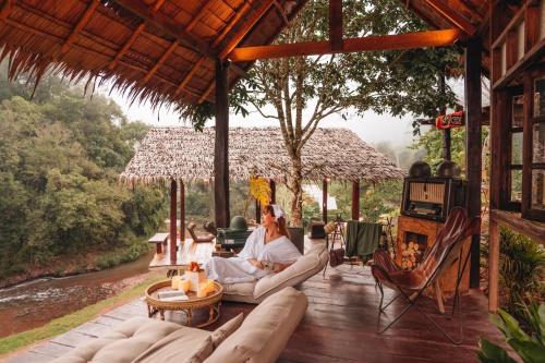 Vistas, Kiri Vari Art Gallaria in Bo Klue