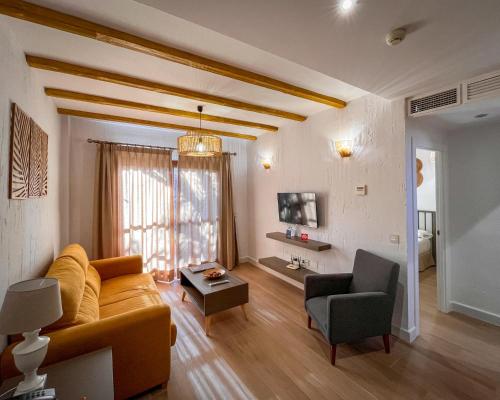 Apartahotel La Espadaña - image 8