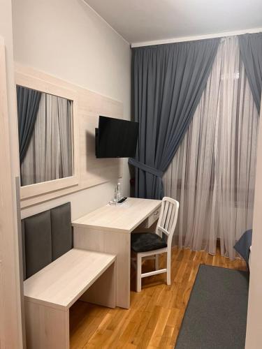1 twin bed