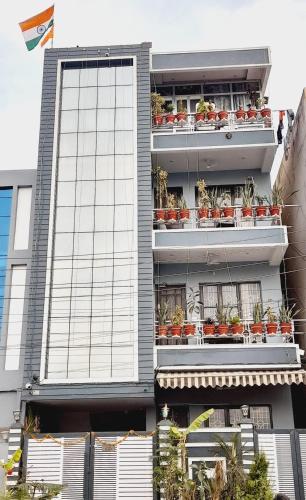 HOmTEL-1Bedroom Home Stay by Pushpanjali QLH - image 4