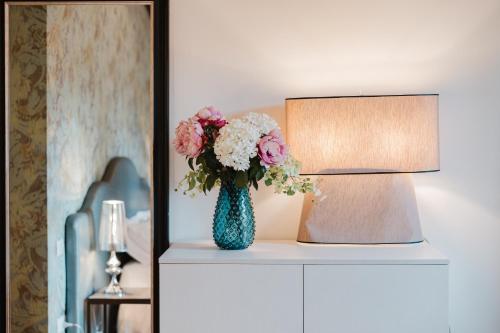 Double Room with Private Bathroom image 9