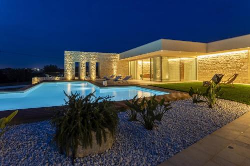 Villa Trifilla - IsulaTravel