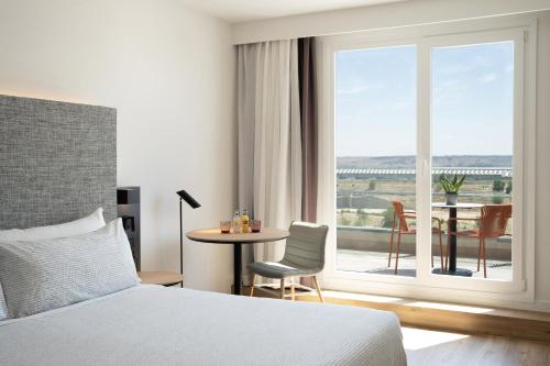 room detail thumbnail 1