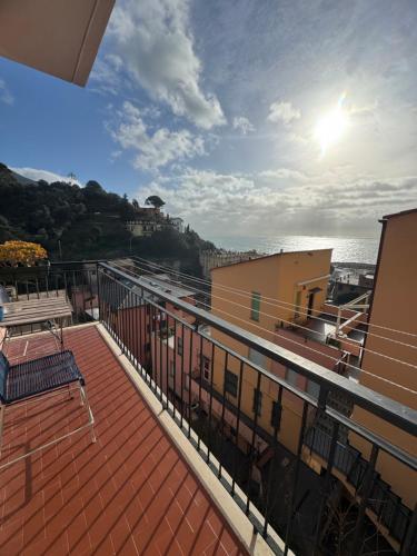  2-bedroom sunny sea view with balcony, La Casa Di Christine in Monterosso al Mare
