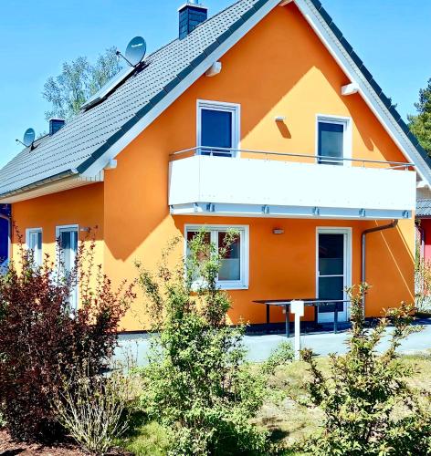 Seeurlaub Müritz - Haus Nordlicht mit Sauna, Kamin, Wallbox, nur 250 m zum Strand