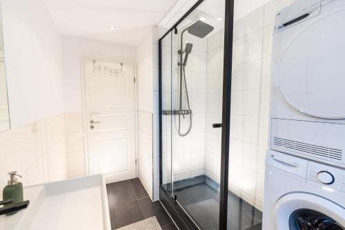 Rhine Apartment, Düsseldorf (photo 4)