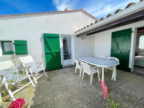 Maison T3 avec piscine chauffée, tennis, proche mer et commerces - FR-1-231-302 - Location saisonnière - Bretignolles-sur-Mer
