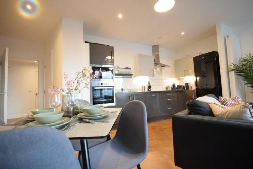 Suite Life - 2-Bed 1-Bath Top-Floor in New Cross, Manchester (foto 2)