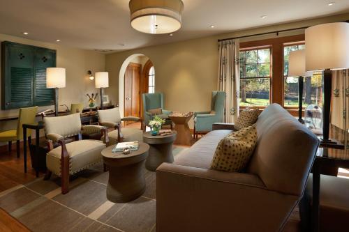 ล็อบบี้, Hotel Parq Central Albuquerque in อัลบูเคอร์คิว ซิตี้ เซ็นเตอร์