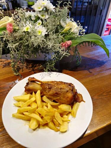 Étterem, La Muralla de Gredos Hotel Rural in Madrigal De La Vera