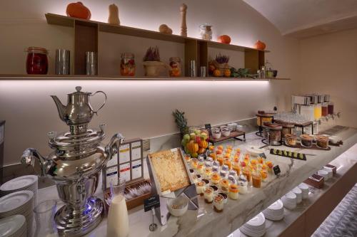 Hotel Leonardo Prague - image 10