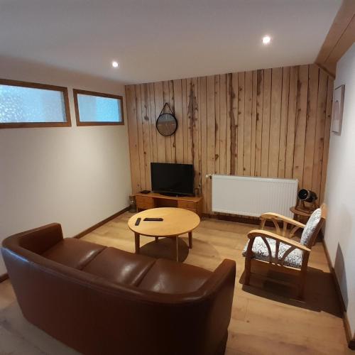 Koplietošanas atpūtas telpa ar TV, Gite orizon in Monthureux-sur-Saone
