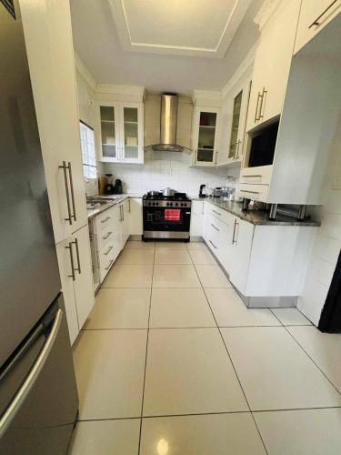 virtuvė, Omaha luxury guesthouse  in Mthatha