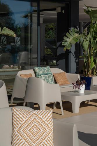 Els Pins Resort & Spa - image 6