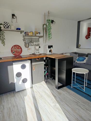 Studio indépendant terrasse entre mer et collines, Marseille (photo 10)