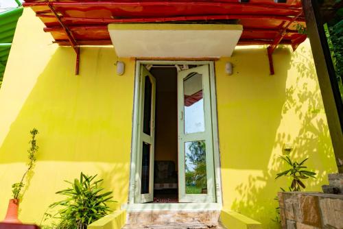 Coral House - image 5