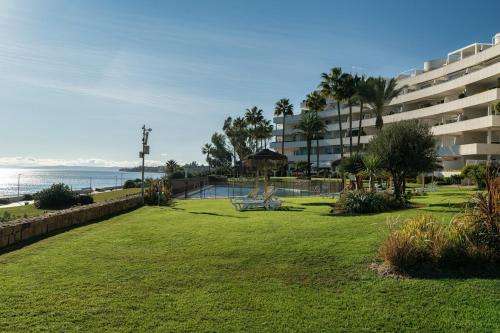 Apartment in Los Granados Playa Estepona in Hacienda Beach