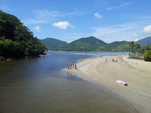 Casa na praia dura in หาดลาโกอินยา
