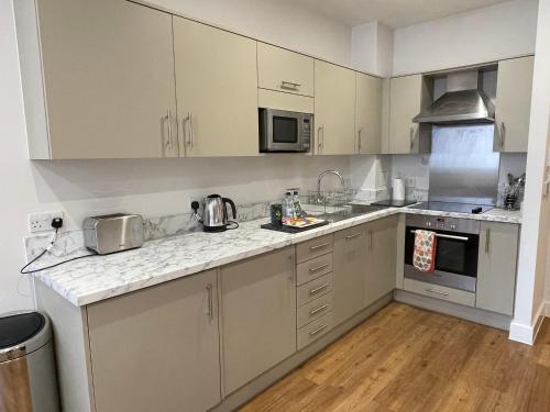 Kings Road Aparthotel - image 10