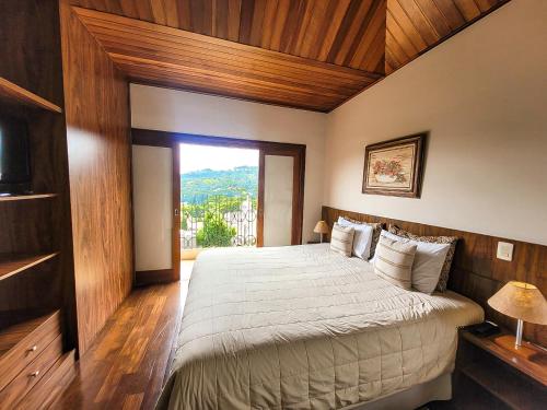 Double Luxury Room With Mountain View image 6