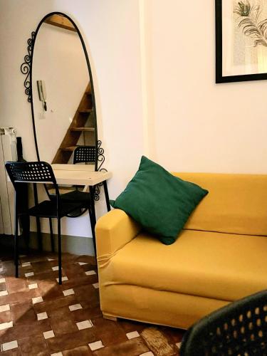 little house in trastevere, Roma (foto 4)