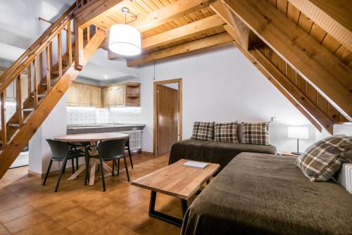 Apartamentos Serrano - image 5