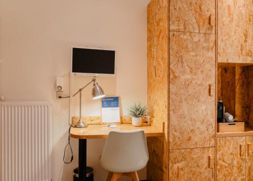 Single Room image 2