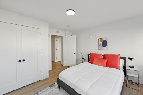 Market View Residence 604 I 2 Bedroom 2 Bathroom thumb 4