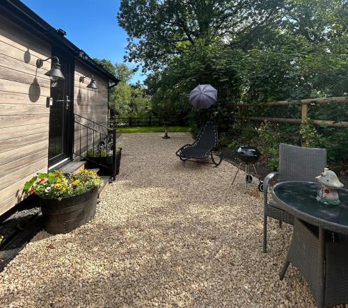 Flying Scotsman Unique Carriage Pet Friendly! Lazy Spa can be available upon request with additional in Court Colman