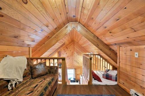Cozy Hayward Moose Lake Getaway - image 13