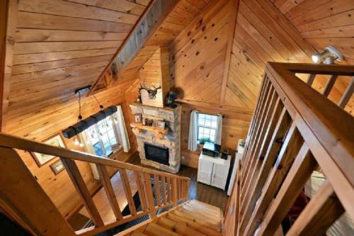 Cozy Hayward Moose Lake Getaway - image 3