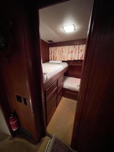 Hotel Yacht Our Alissa 4