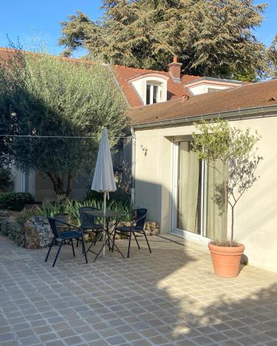 Chambre d'hôtes option étape pour professionnel (Chambre d'hotes option etape pour professionnel) in Morangis