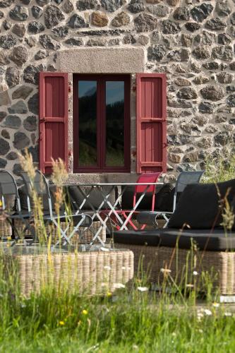 Rõdu/terrass, instants d'Absolu Ecolodge & Spa in Chavagnac
