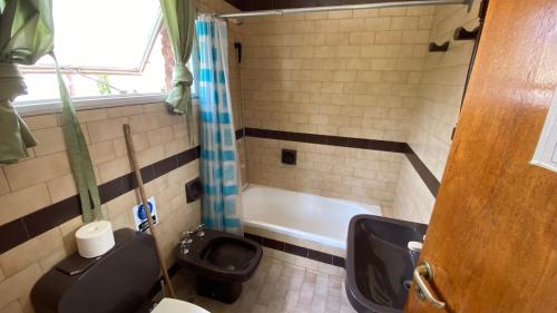 Family Double Room image 5