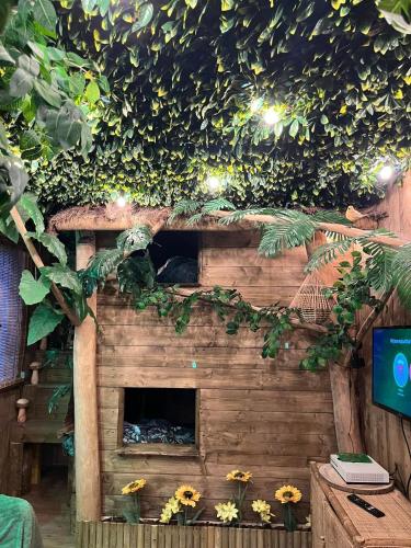 Les Chambres de Paulette à Theme LA JUNGLE ROOM