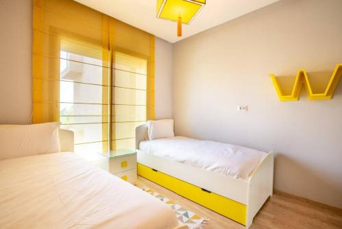 Heavenly Setting at Prestigia Pool - image 7