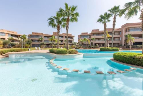 Heavenly Setting at Prestigia Pool - image 14