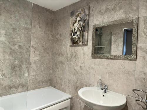 1 min from Anfield Stadium 3 Car Parking Spots, Liverpool (fotografie 4)