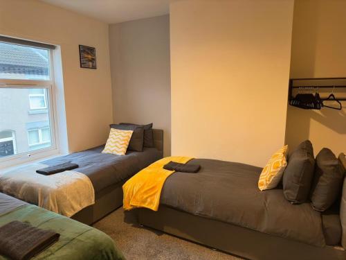 1 min from Anfield Stadium 3 Car Parking Spots, Liverpool (fotografie 9)