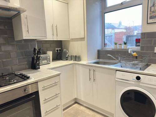 1 min from Anfield Stadium 3 Car Parking Spots, Liverpool (fotografie 10)