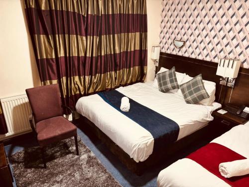 room detail thumbnail 2