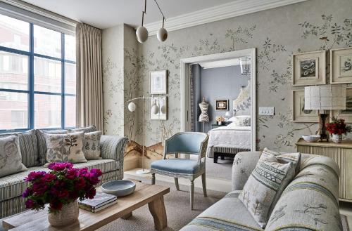 Warren Suite
