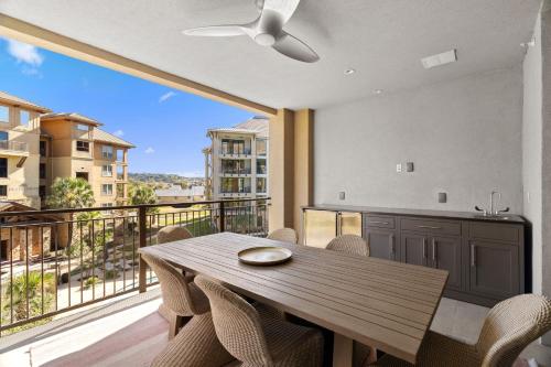 บริการและสิ่งอำนวยความสะดวก, ฮอร์สชู เบย์ รีสอร์ต (Horseshoe Bay Resort) in ฮอร์สชู เบย์ (เท็กซัส)